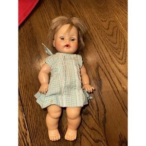 Vintage 1964 baby doll, Ideal Toy Corp. BW9